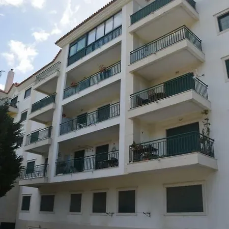 Carcavelos Beach Flat * Carcavelos (Lisbon)